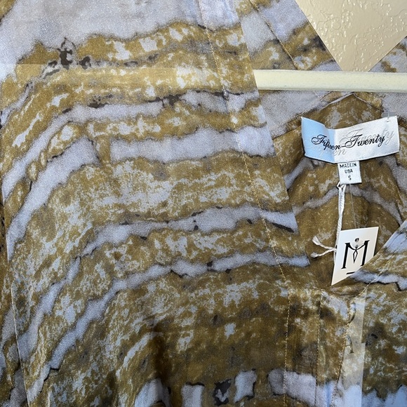 Fifteen Twenty 100% Silk Double V-Neck Top — Gold & Silver Marbled Print - Picture 2 of 9